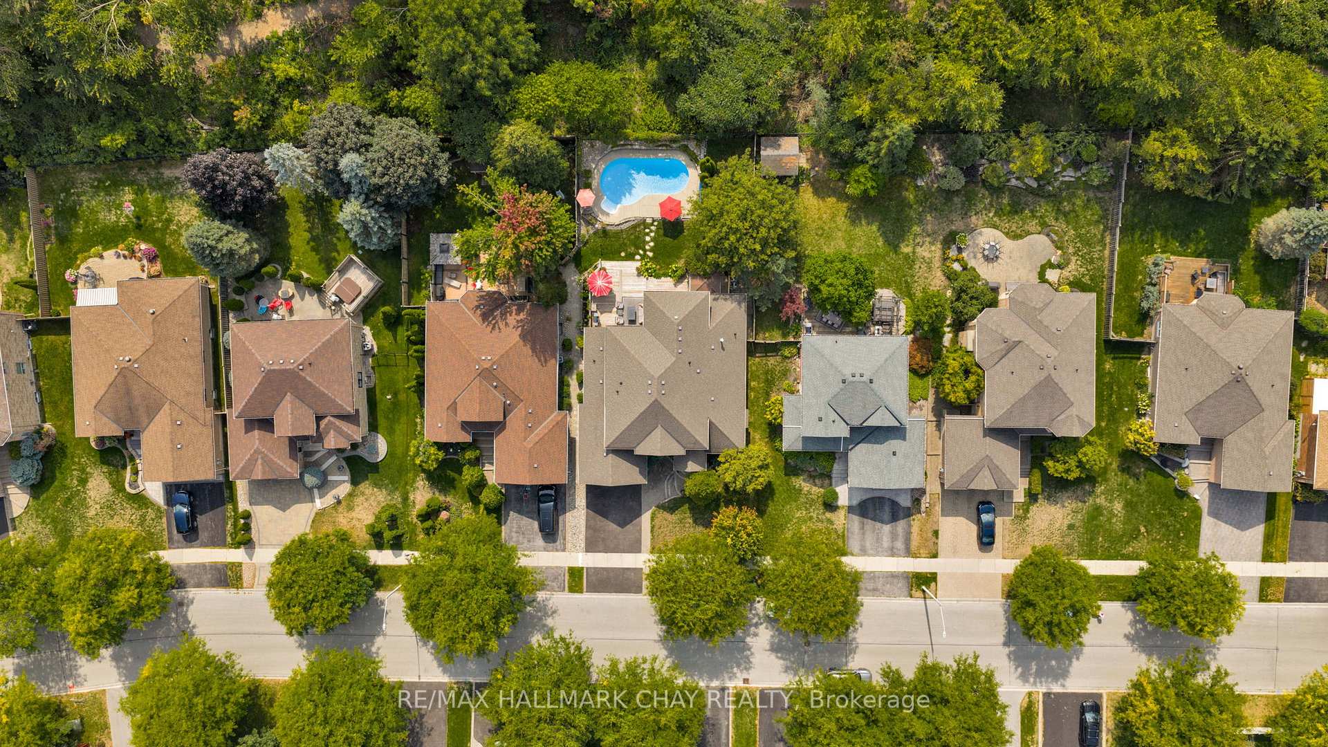 Photo 39 of 9 Crimson Ridge Road, Barrie, Bayshore — HOMEH