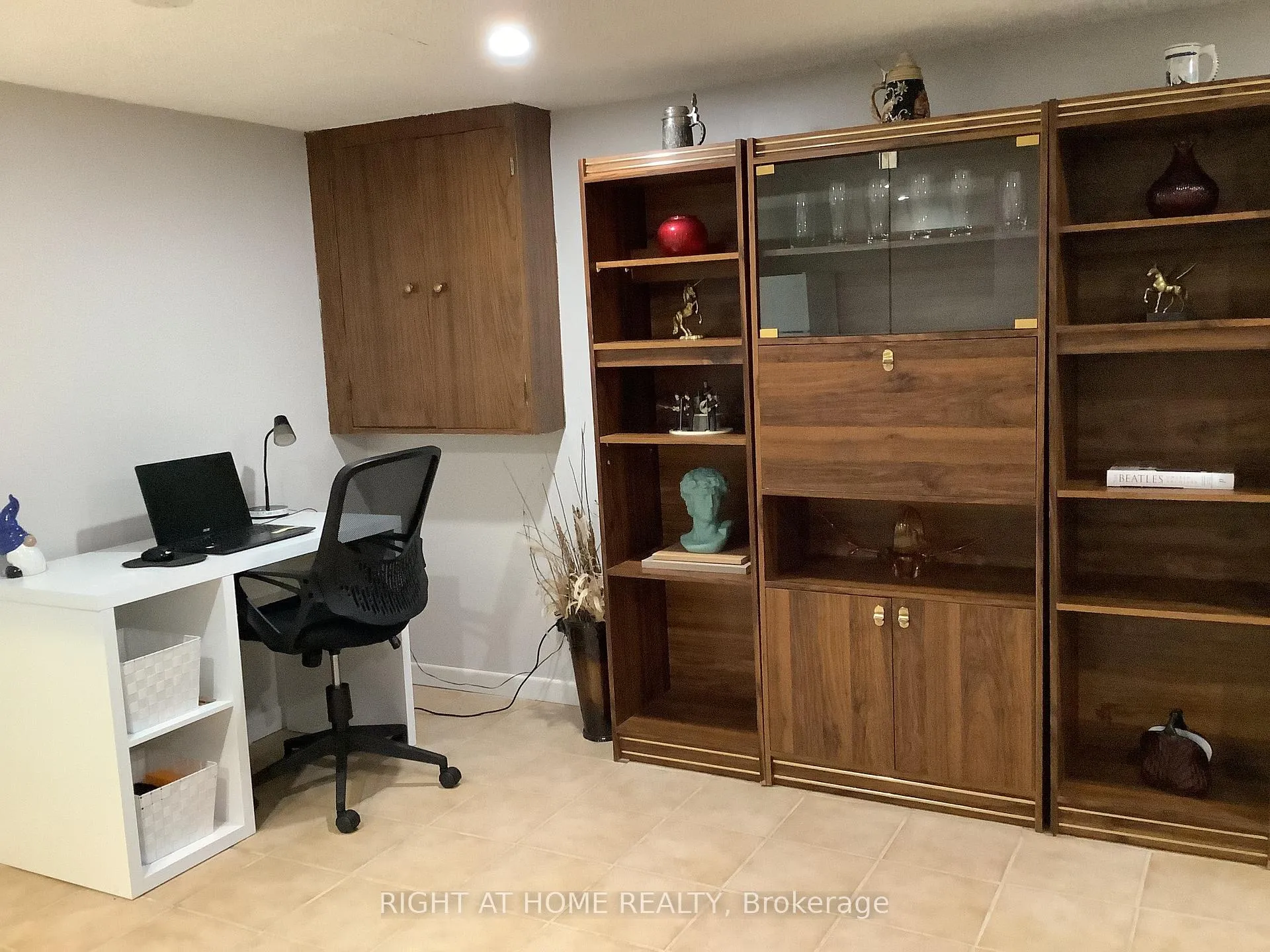 Photo 19 of 8 Davis Road, Aurora, Aurora Highlands — HOMEH