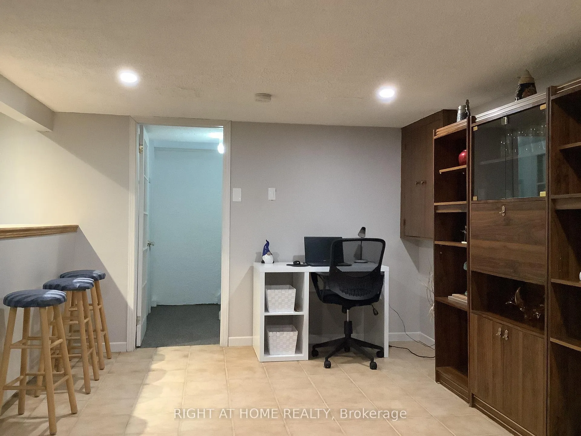 Photo 20 of 8 Davis Road, Aurora, Aurora Highlands — HOMEH