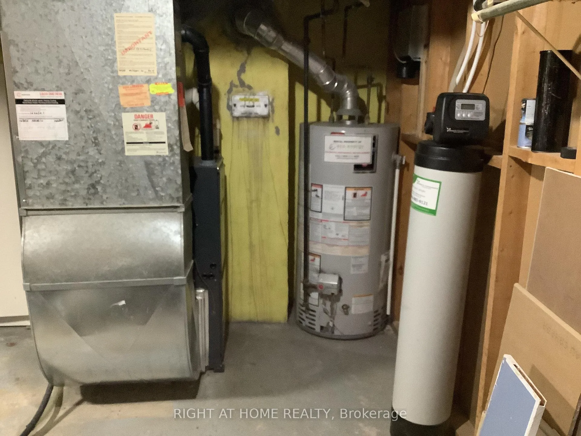 Photo 27 of 8 Davis Road, Aurora, Aurora Highlands — HOMEH