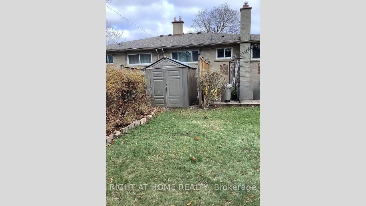 Photo 31 of 8 Davis Road, Aurora, Aurora Highlands — HOMEH