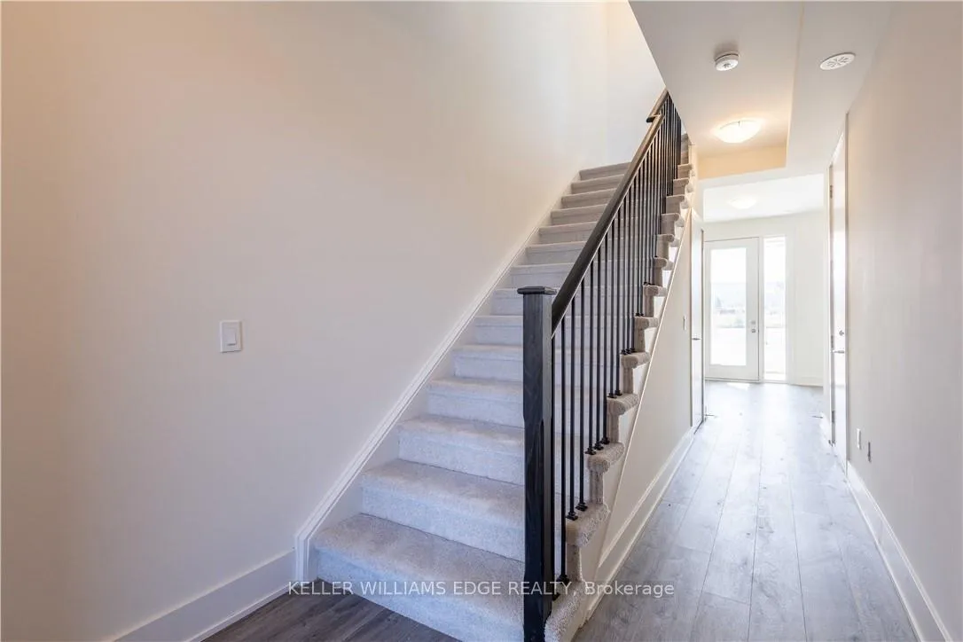 Photo 25 of 52 Windward Drive, Grimsby, Grimsby Beach — HOMEH