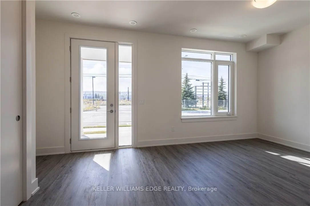 Photo 26 of 52 Windward Drive, Grimsby, Grimsby Beach — HOMEH