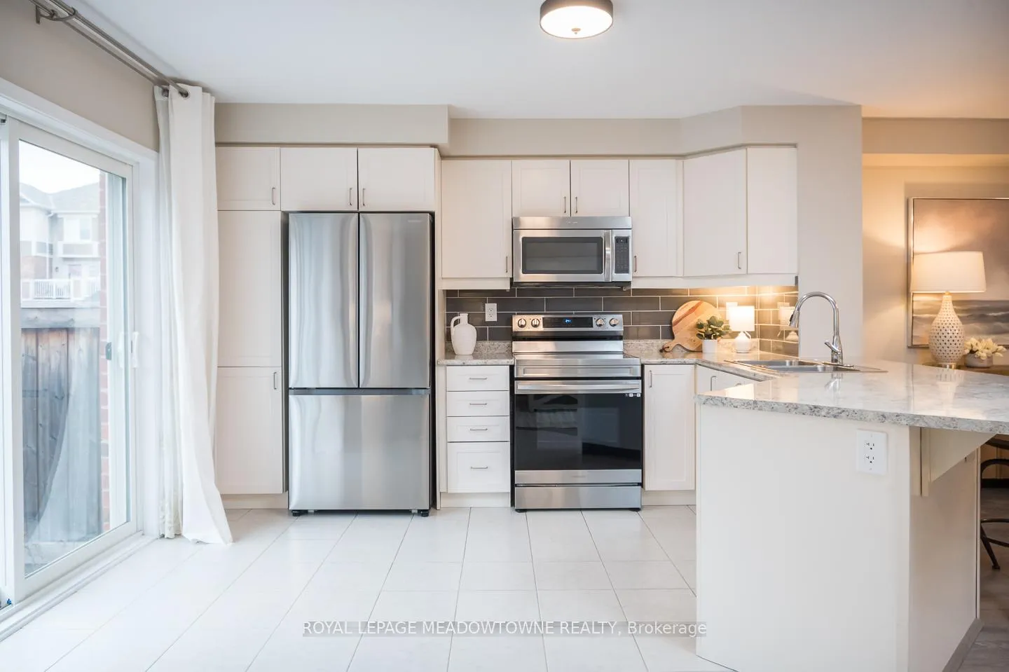 Photo 12 of 1667 Clitherow Street, Milton, Ford — HOMEH