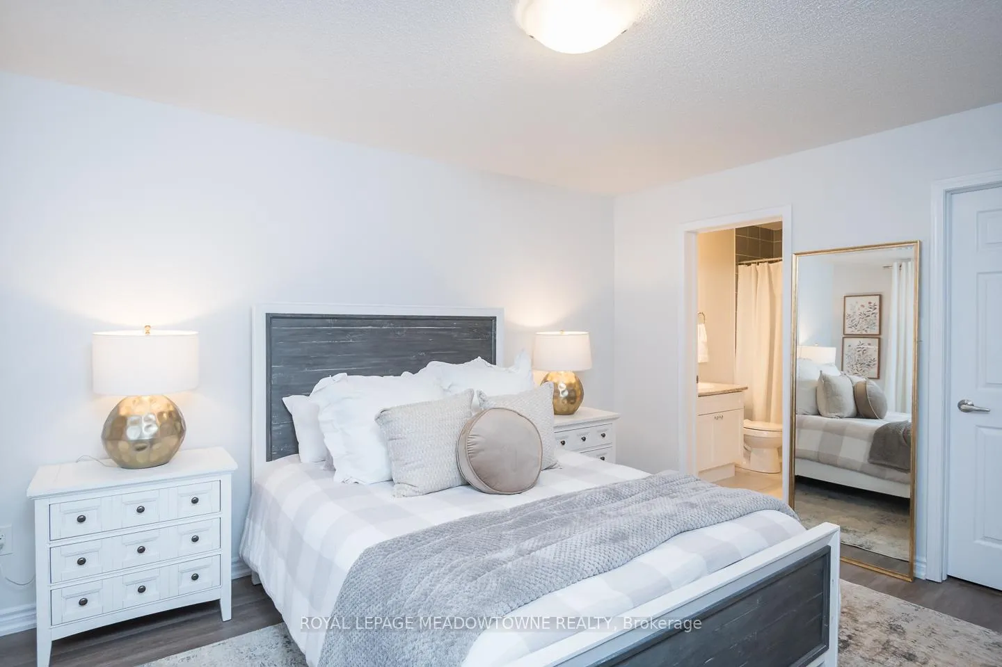 Photo 23 of 1667 Clitherow Street, Milton, Ford — HOMEH
