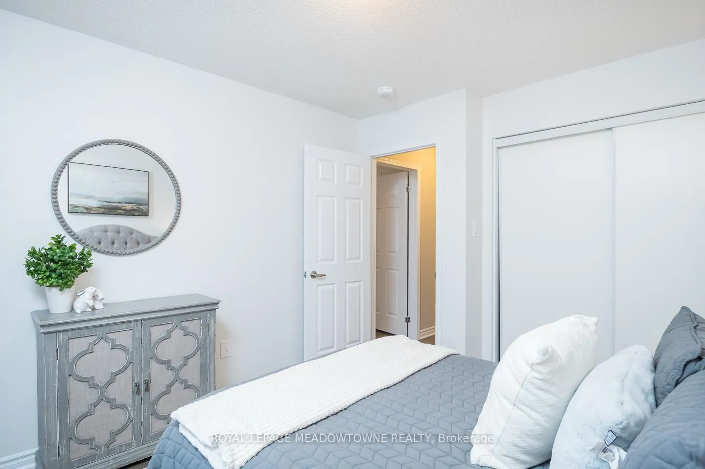 Photo 31 of 1667 Clitherow Street, Milton, Ford — HOMEH