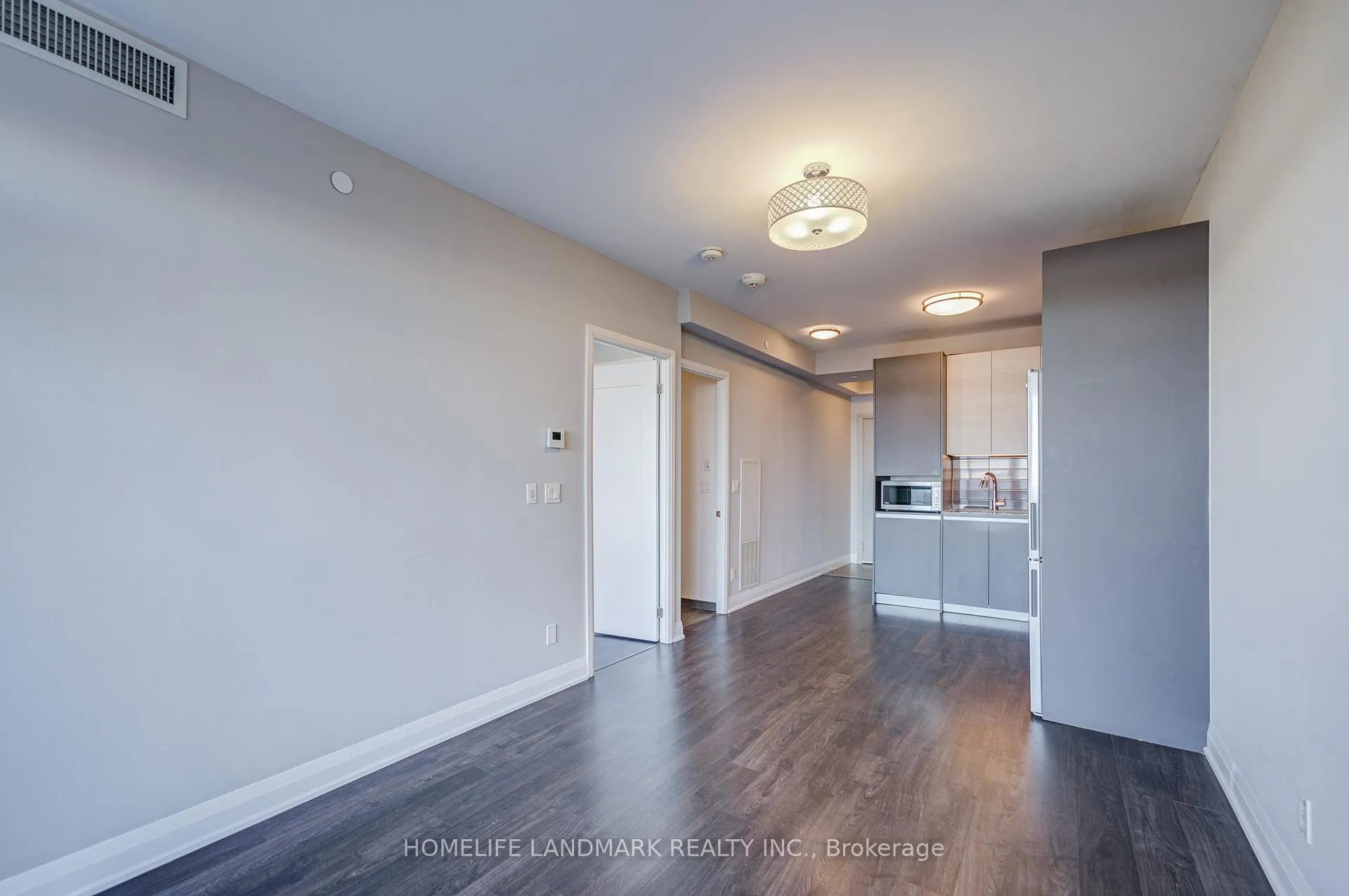 Photo 4 of Unit 519, 396 Highway 7 E, Richmond Hill, Doncrest — HOMEH