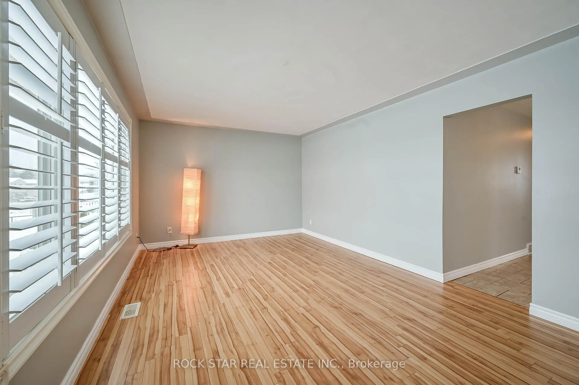 Photo 11 of 73 Barwood Crescent, Kitchener — HOMEH