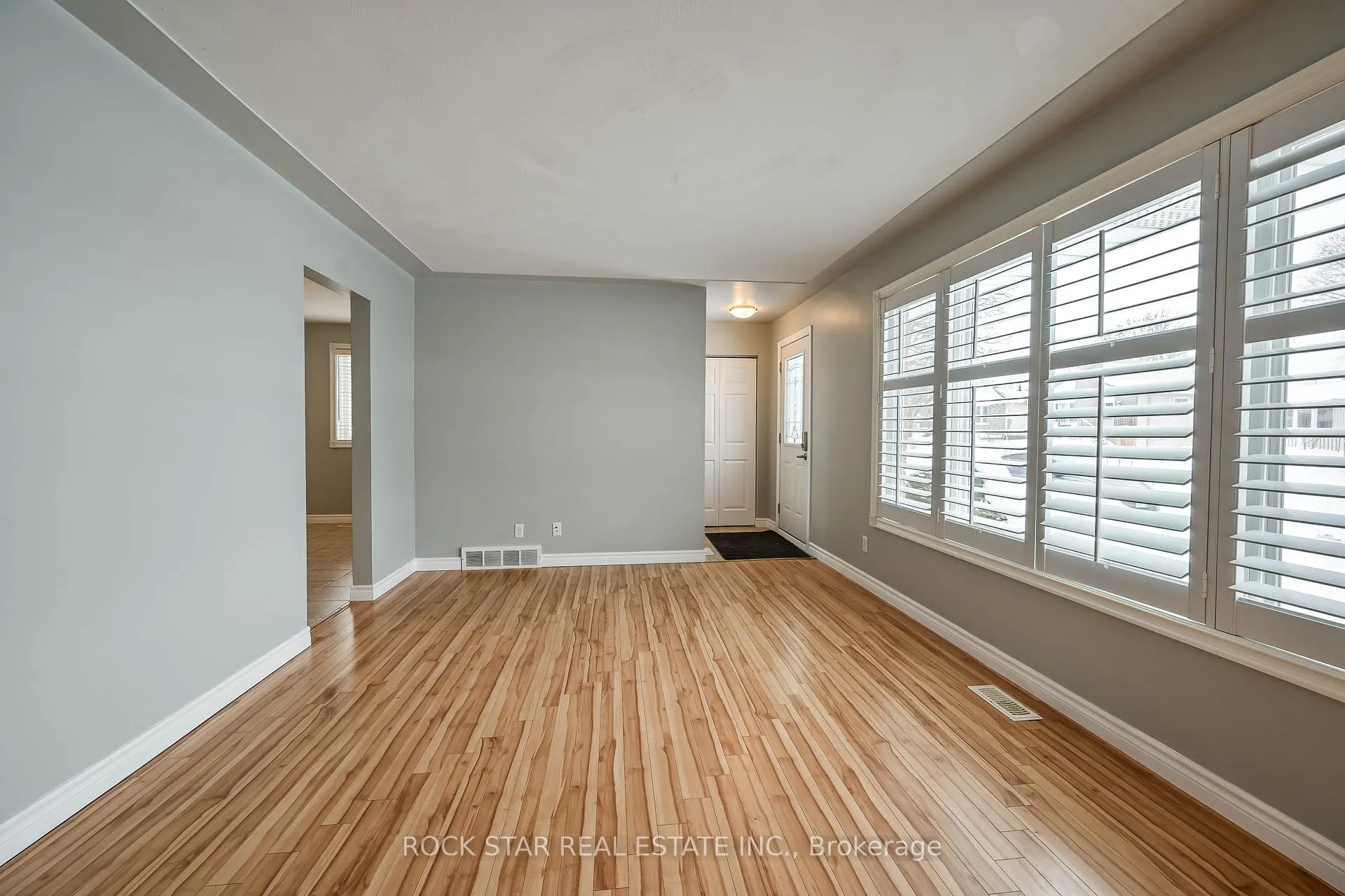 Photo 13 of 73 Barwood Crescent, Kitchener — HOMEH