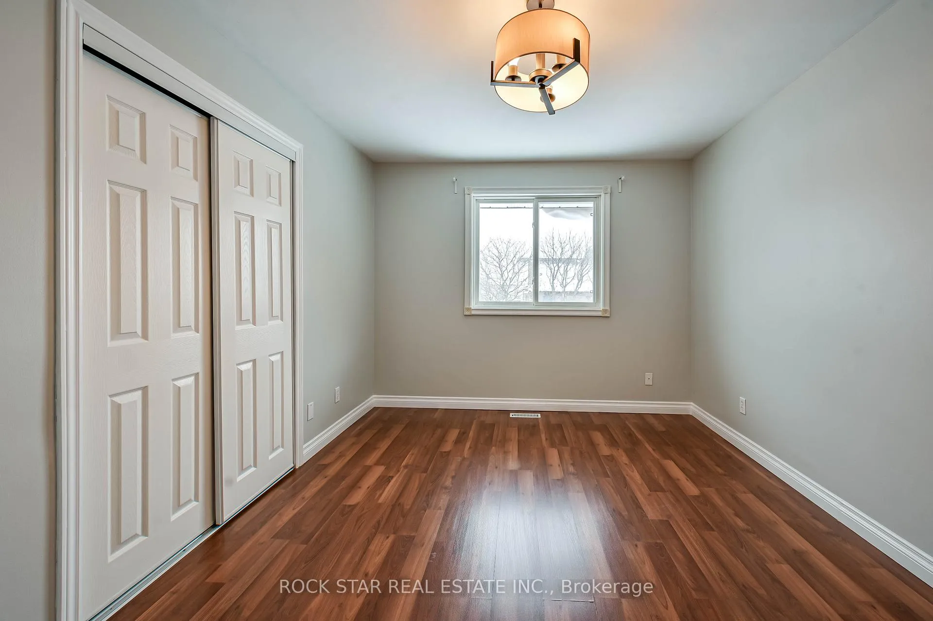 Photo 15 of 73 Barwood Crescent, Kitchener — HOMEH