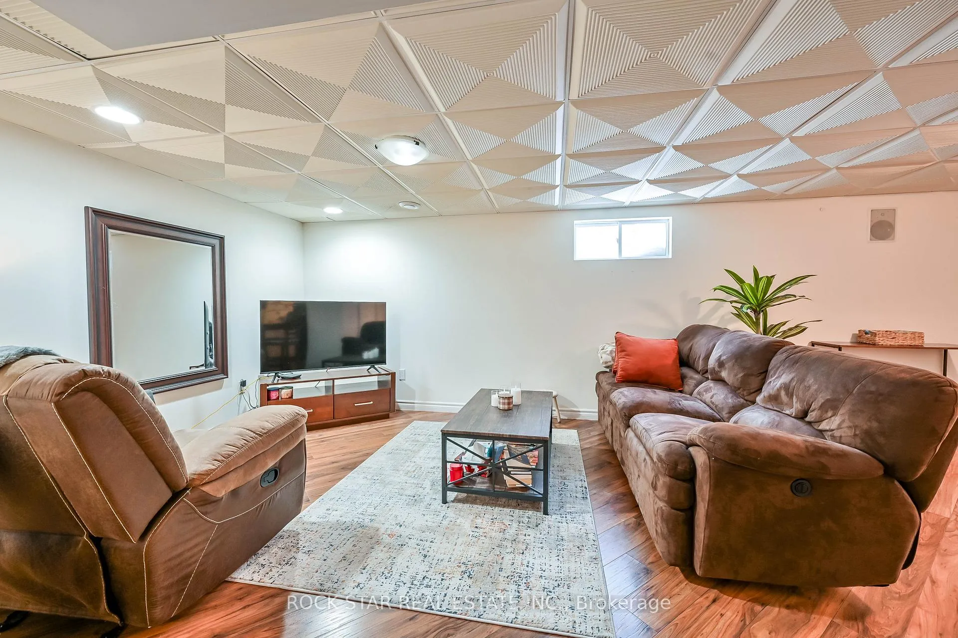 Photo 30 of 73 Barwood Crescent, Kitchener — HOMEH