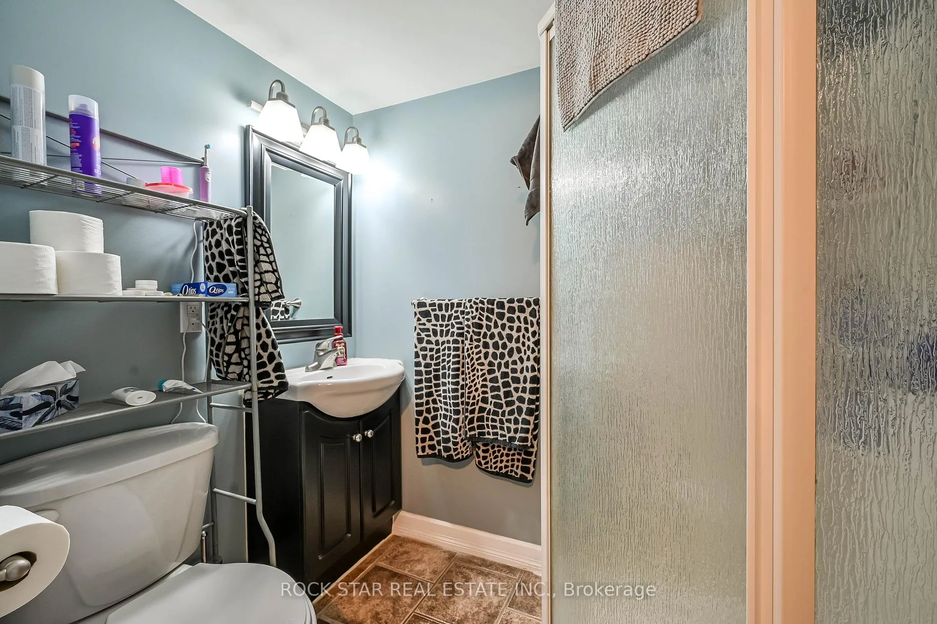 Photo 37 of 73 Barwood Crescent, Kitchener — HOMEH