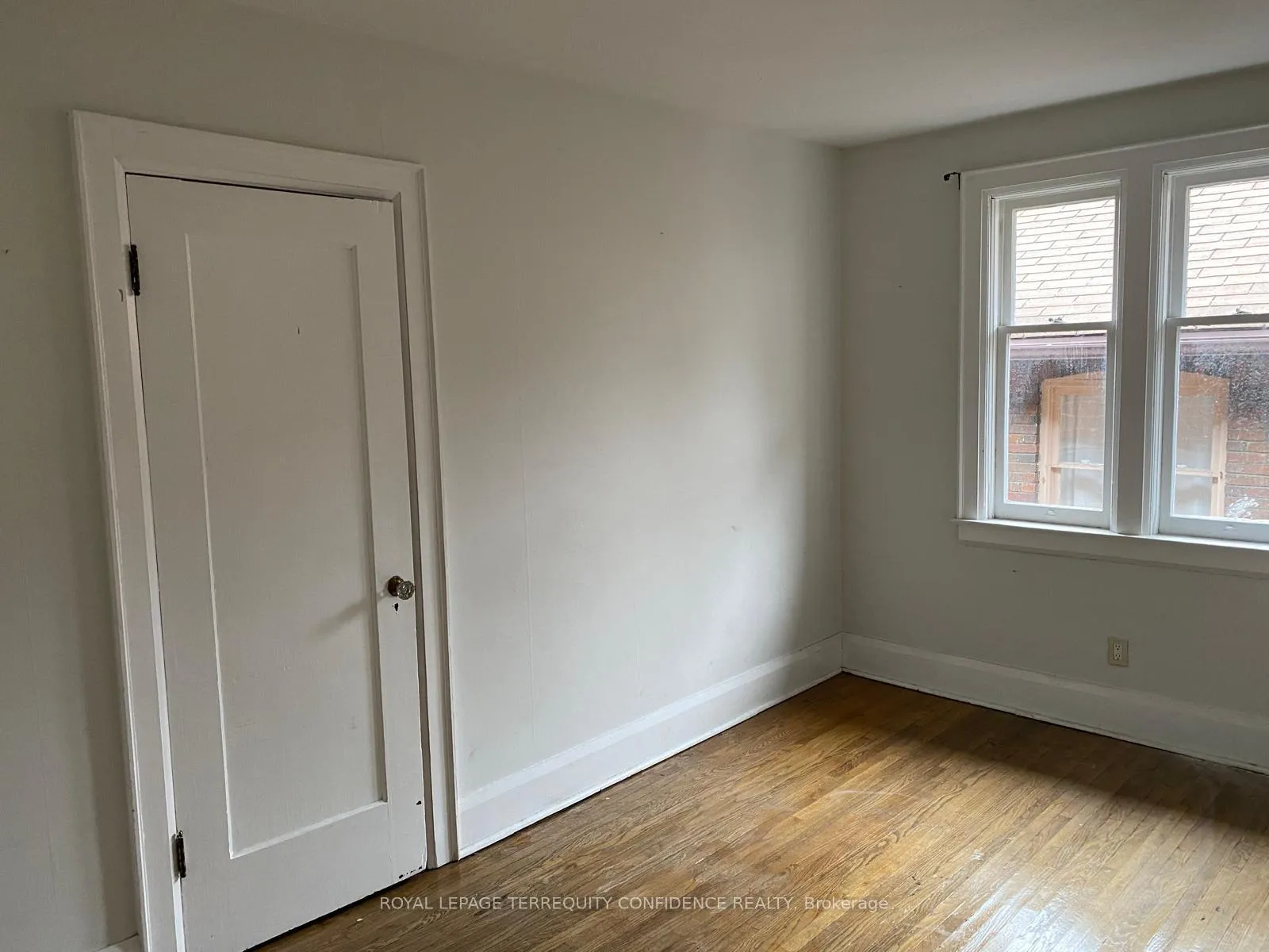 Photo 9 of 558-562 Kingston Road, Toronto, East End-Danforth — HOMEH