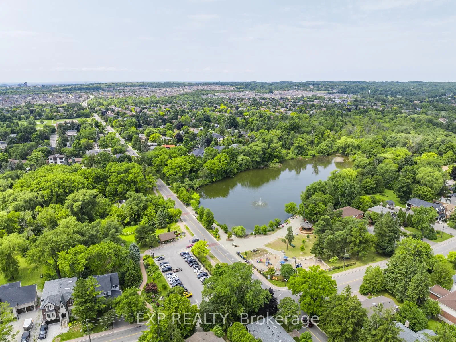 Photo 4 of 81 Mill Street, Richmond Hill, Mill Pond — HOMEH