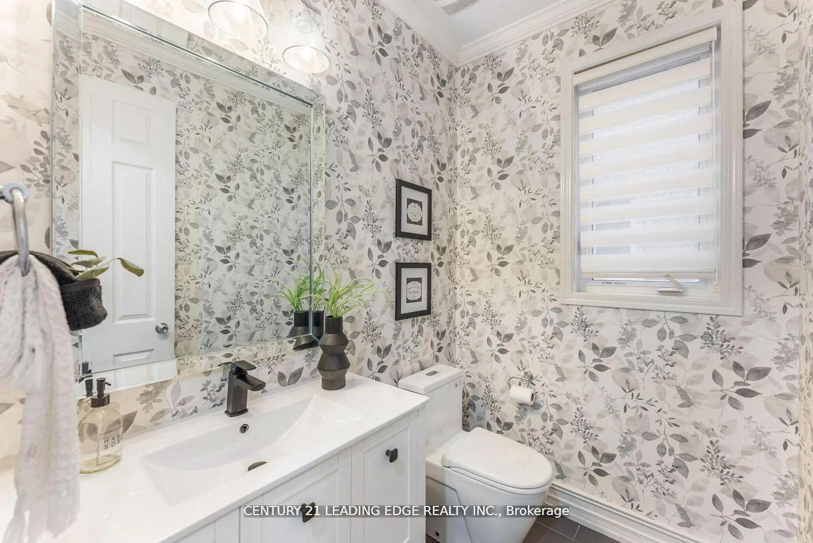 Photo 6 of 2397 Dress Circle Crescent E, Oshawa, Windfields — HOMEH