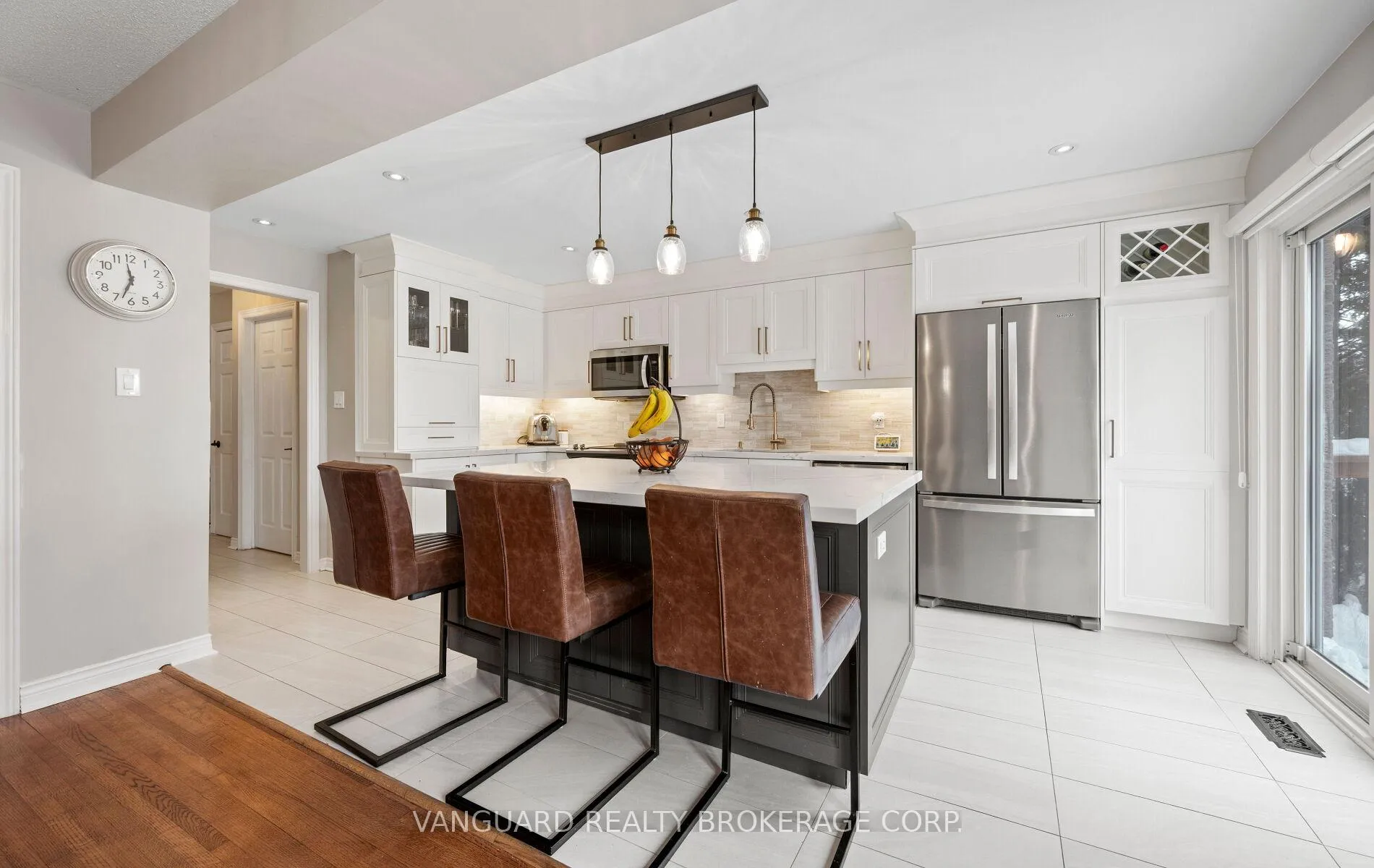 Photo 14 of 272 Stone Road, Aurora, Aurora Grove — HOMEH