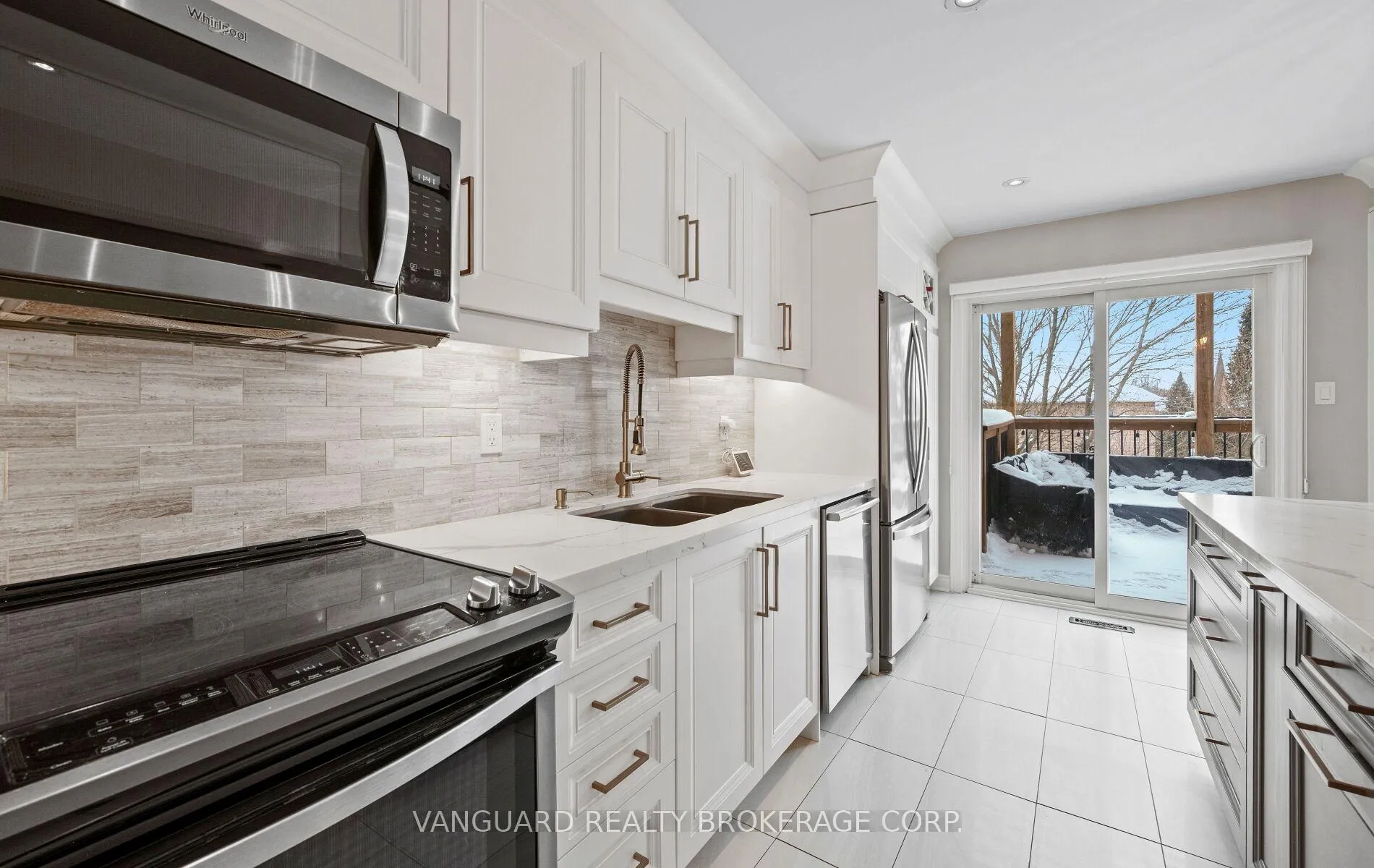Photo 20 of 272 Stone Road, Aurora, Aurora Grove — HOMEH