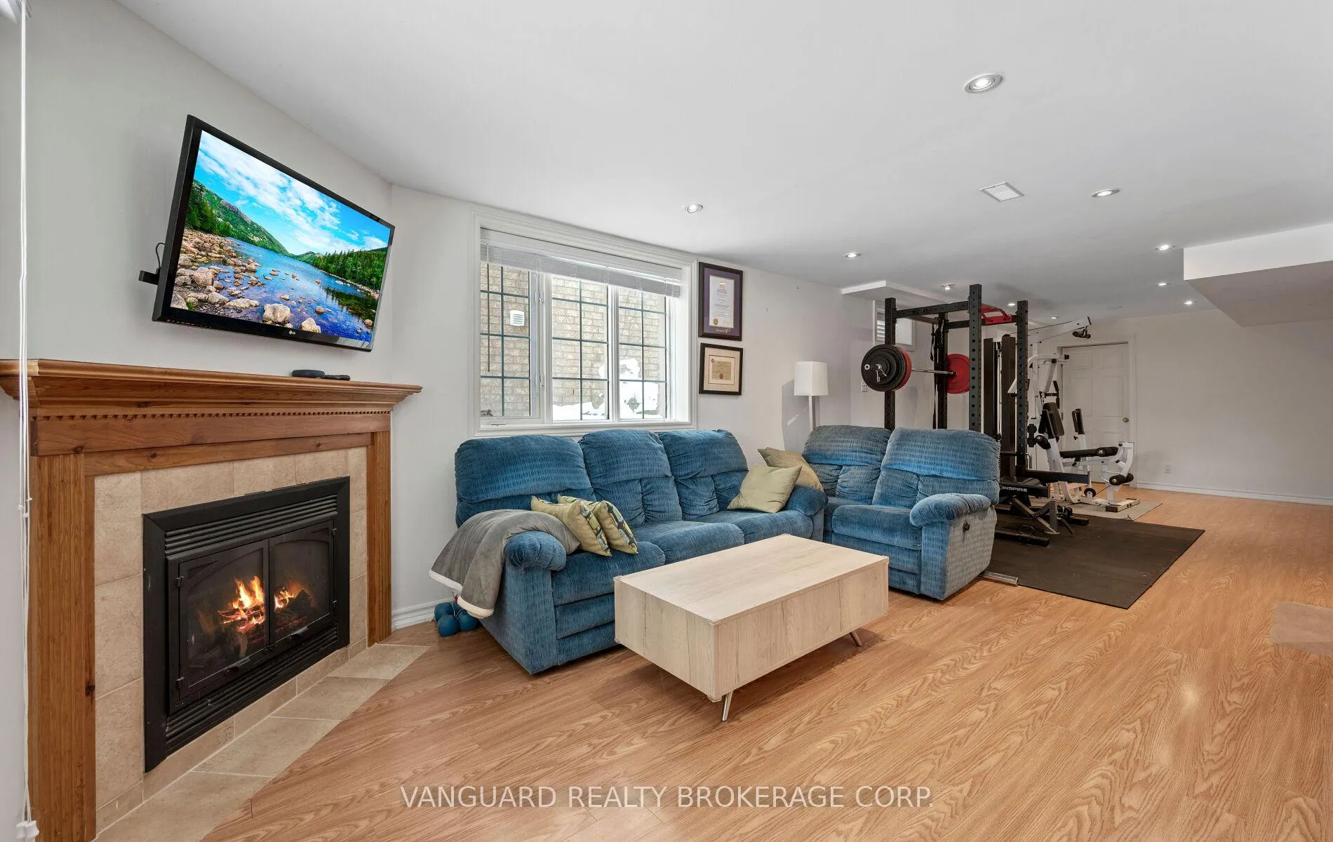 Photo 38 of 272 Stone Road, Aurora, Aurora Grove — HOMEH