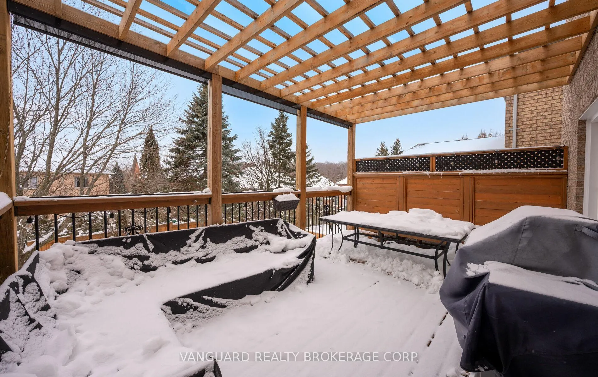 Photo 42 of 272 Stone Road, Aurora, Aurora Grove — HOMEH