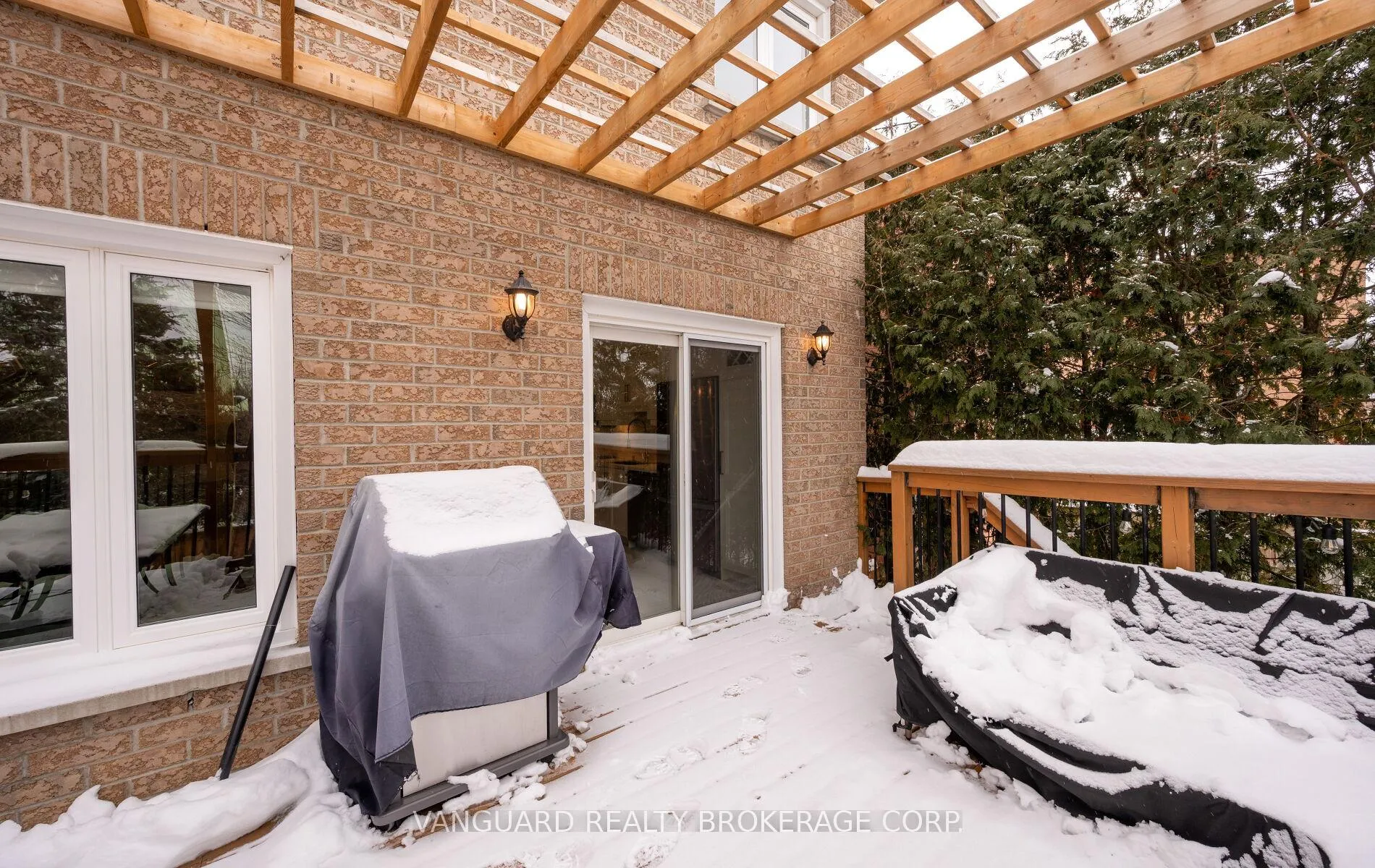 Photo 43 of 272 Stone Road, Aurora, Aurora Grove — HOMEH