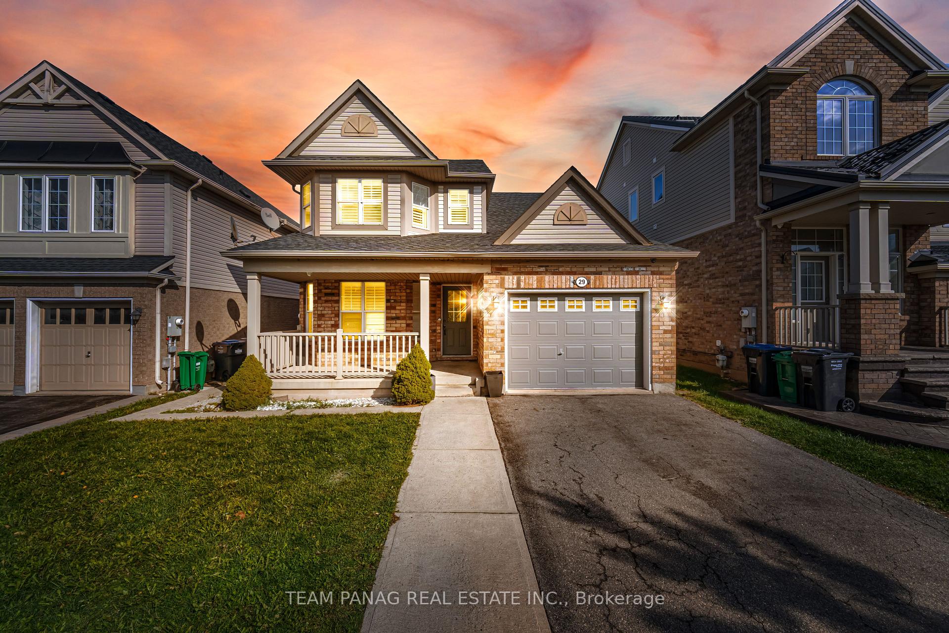 Photo 2 of 29 Dalia Street, Brampton, Credit Valley — HOMEH