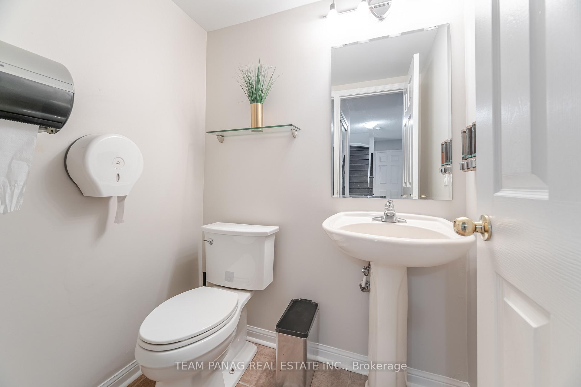Photo 15 of 29 Dalia Street, Brampton, Credit Valley — HOMEH