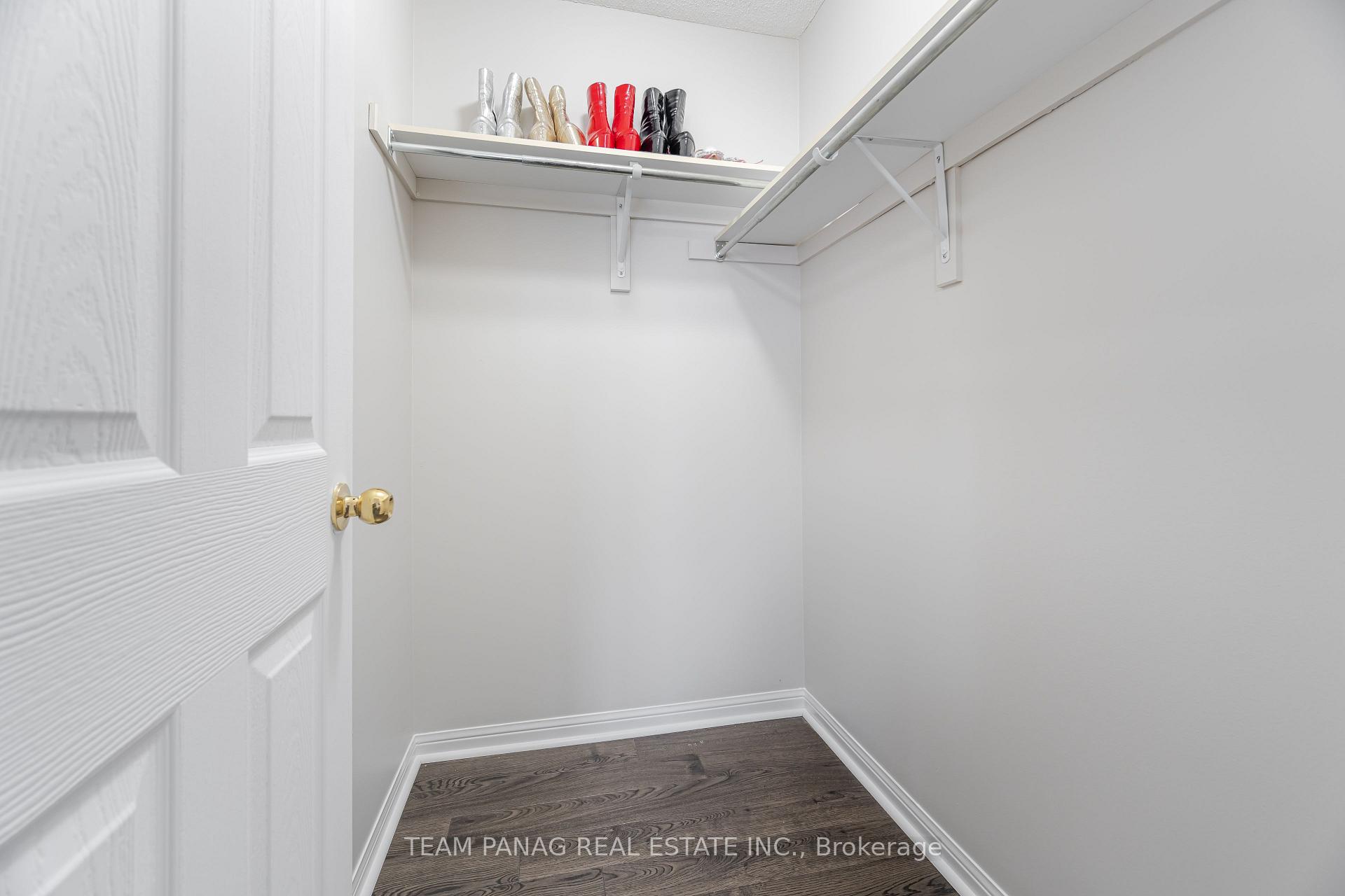 Photo 18 of 29 Dalia Street, Brampton, Credit Valley — HOMEH