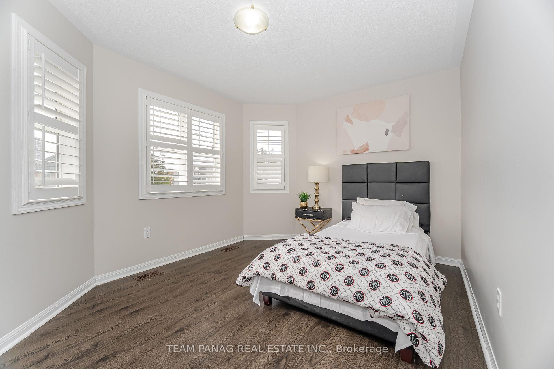 Photo 21 of 29 Dalia Street, Brampton, Credit Valley — HOMEH