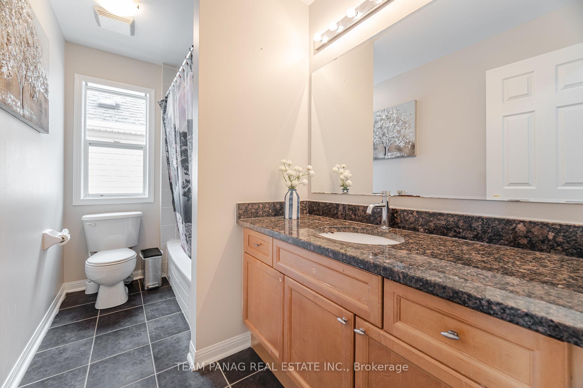 Photo 23 of 29 Dalia Street, Brampton, Credit Valley — HOMEH