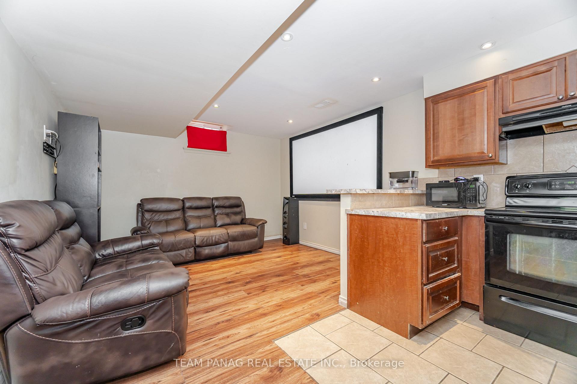 Photo 25 of 29 Dalia Street, Brampton, Credit Valley — HOMEH