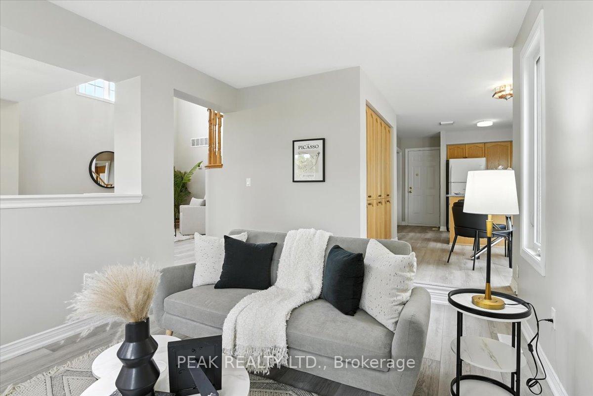 Photo 13 of 2 Granary Lane, Clarington, Courtice — HOMEH