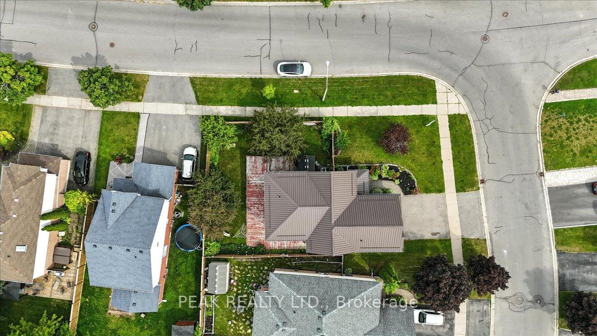 Photo 35 of 2 Granary Lane, Clarington, Courtice — HOMEH