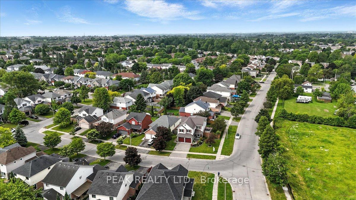 Photo 45 of 2 Granary Lane, Clarington, Courtice — HOMEH