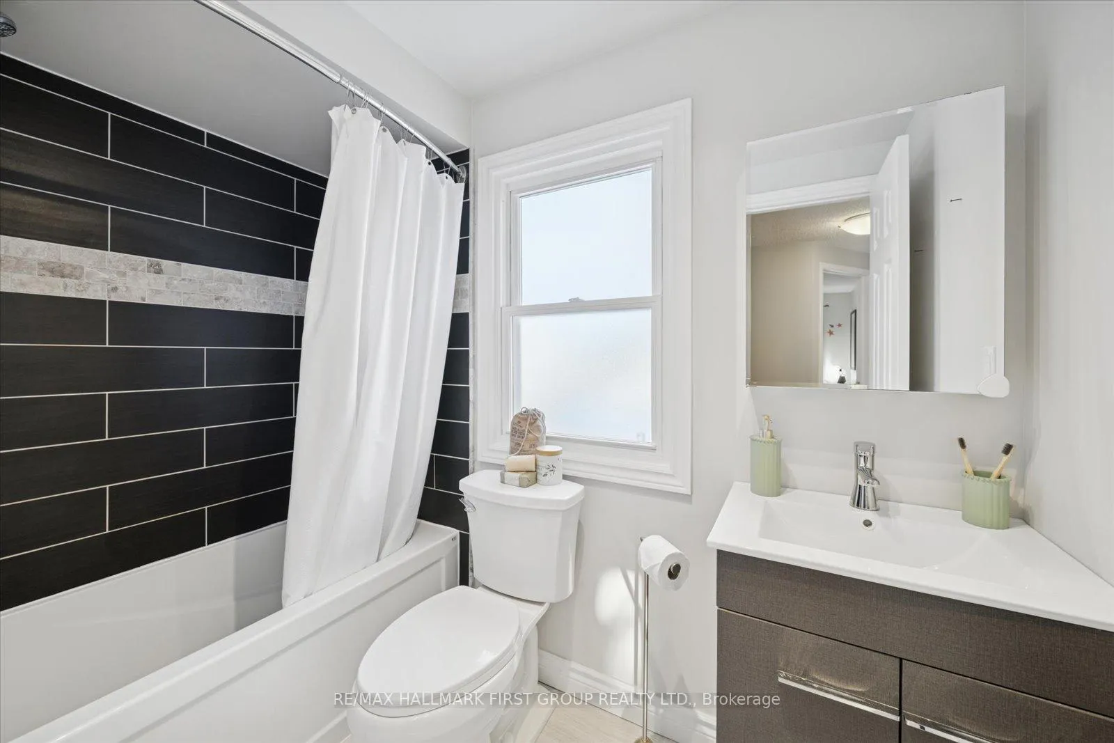 Photo 17 of 79 Woodstone Place, Whitby, Pringle Creek — HOMEH