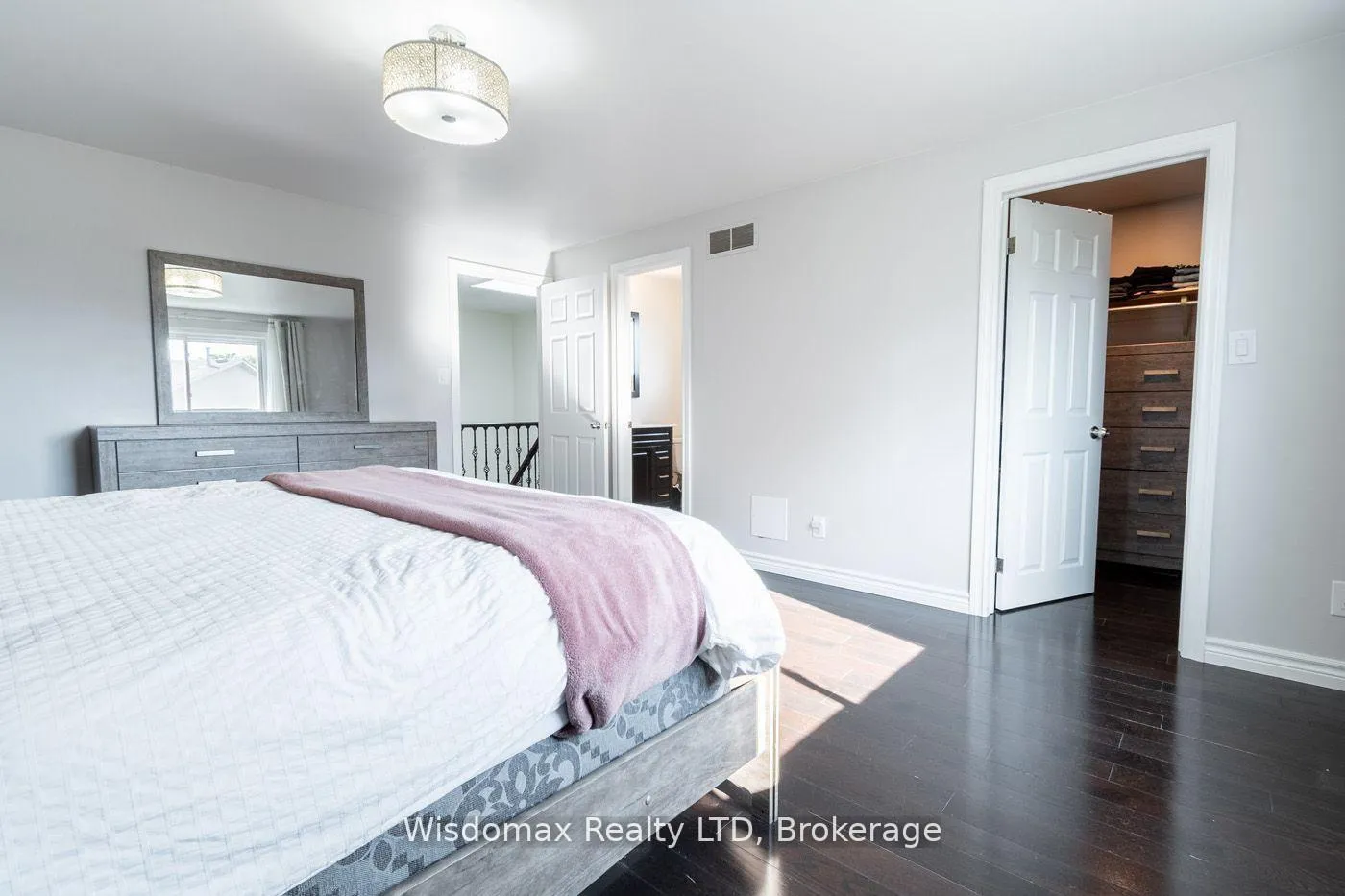 Photo 20 of 15 Capri Street, Thorold, Confederation Heights — HOMEH