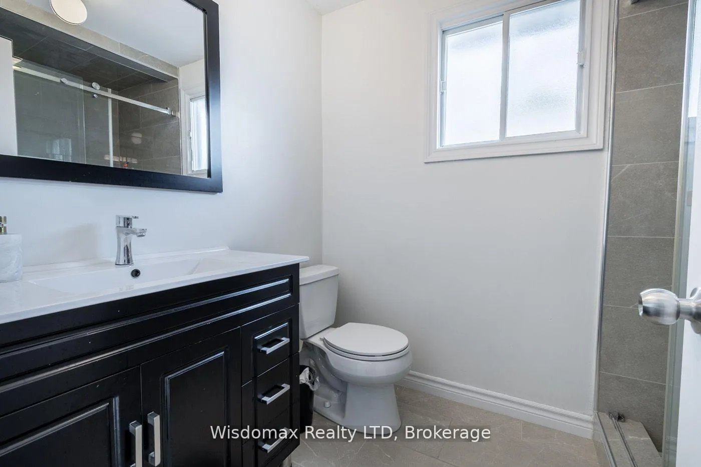 Photo 23 of 15 Capri Street, Thorold, Confederation Heights — HOMEH