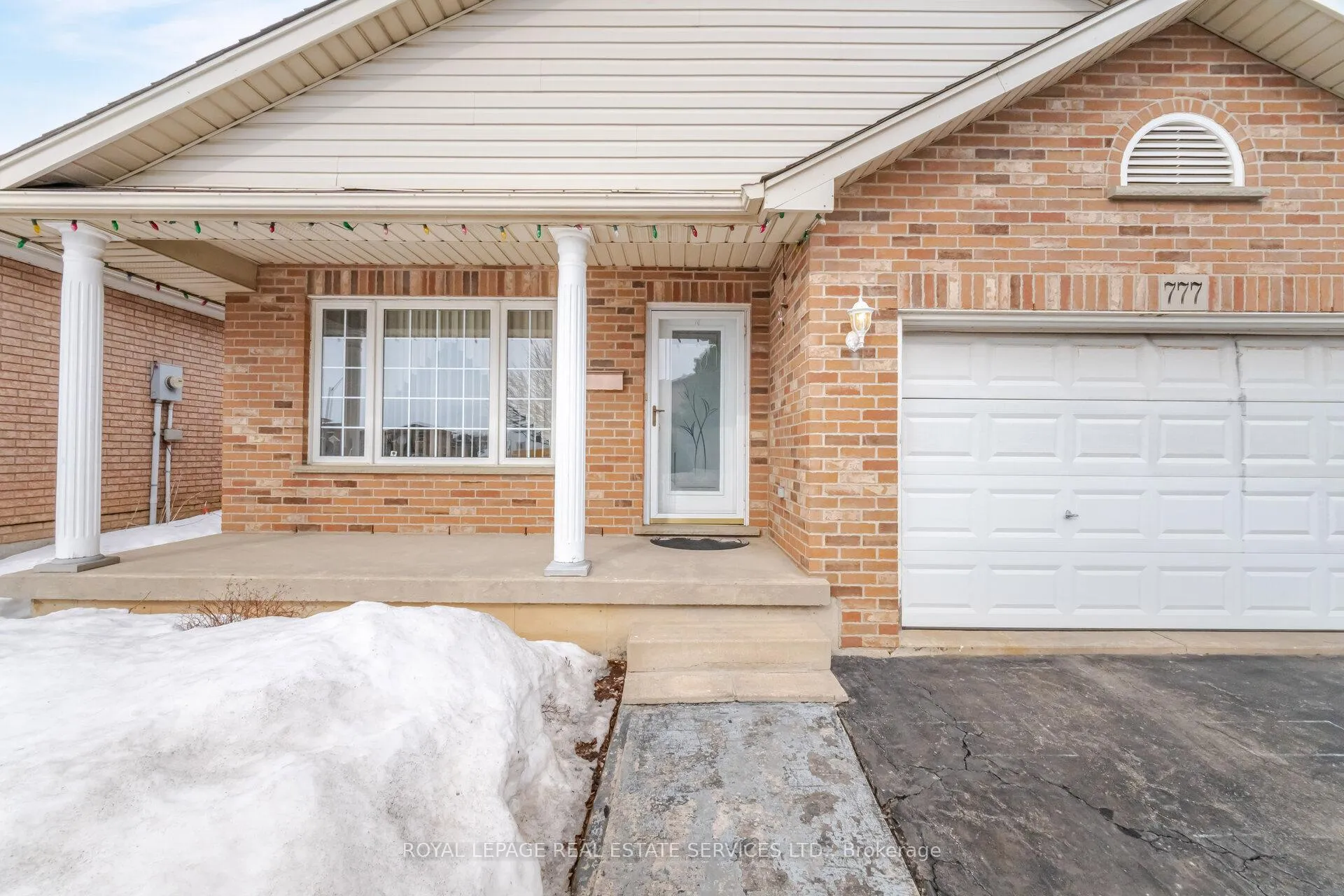 Photo 3 of 777 Limeridge Road E, Hamilton, Lawfield — HOMEH