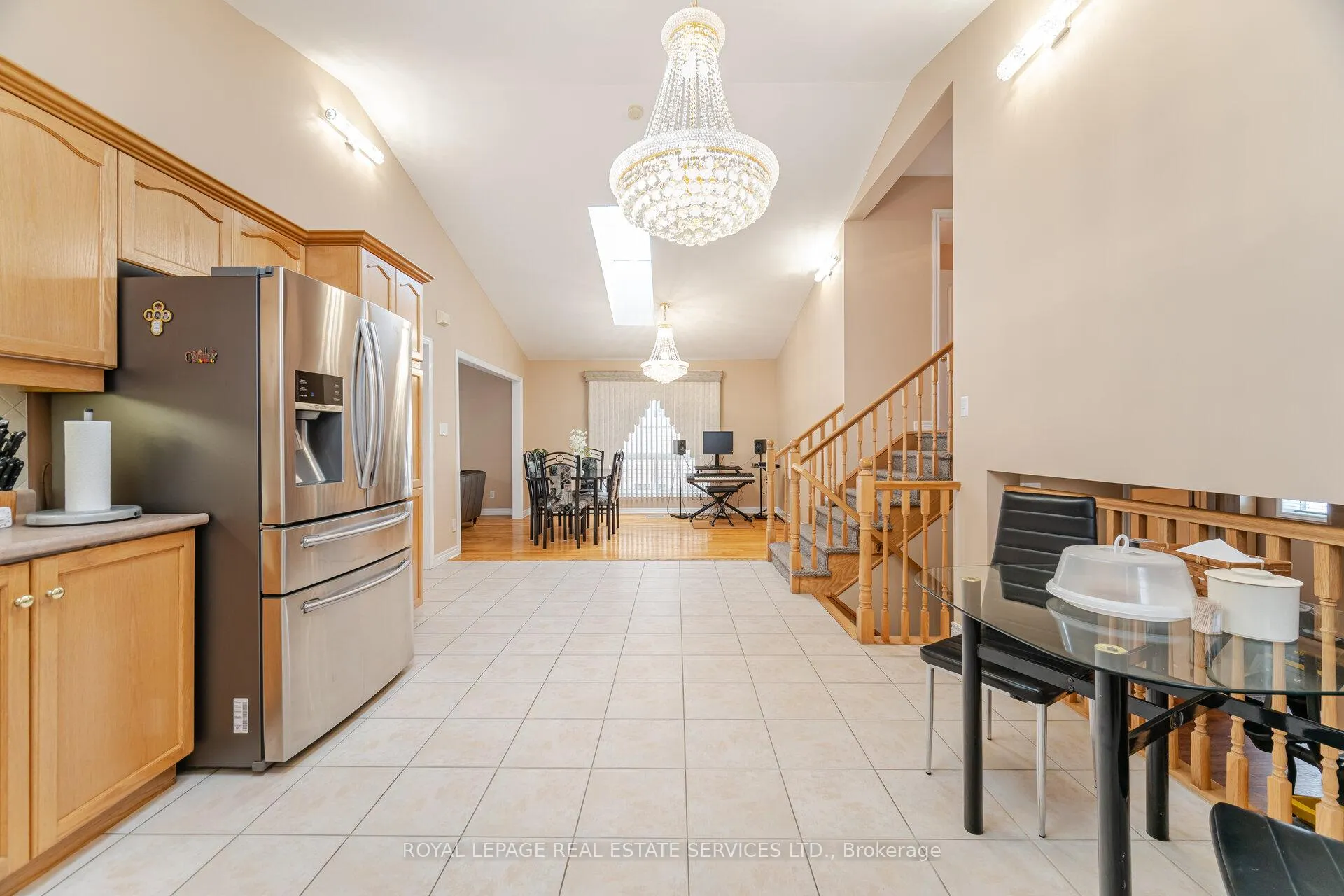 Photo 15 of 777 Limeridge Road E, Hamilton, Lawfield — HOMEH