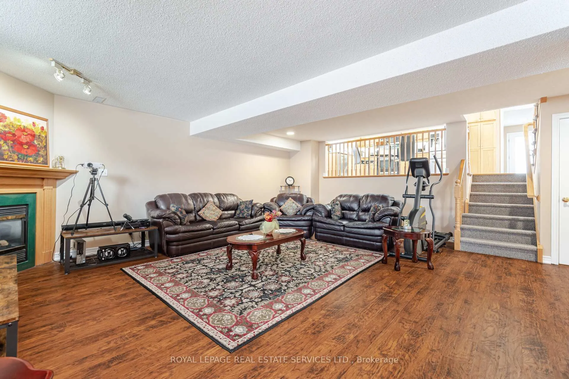 Photo 35 of 777 Limeridge Road E, Hamilton, Lawfield — HOMEH