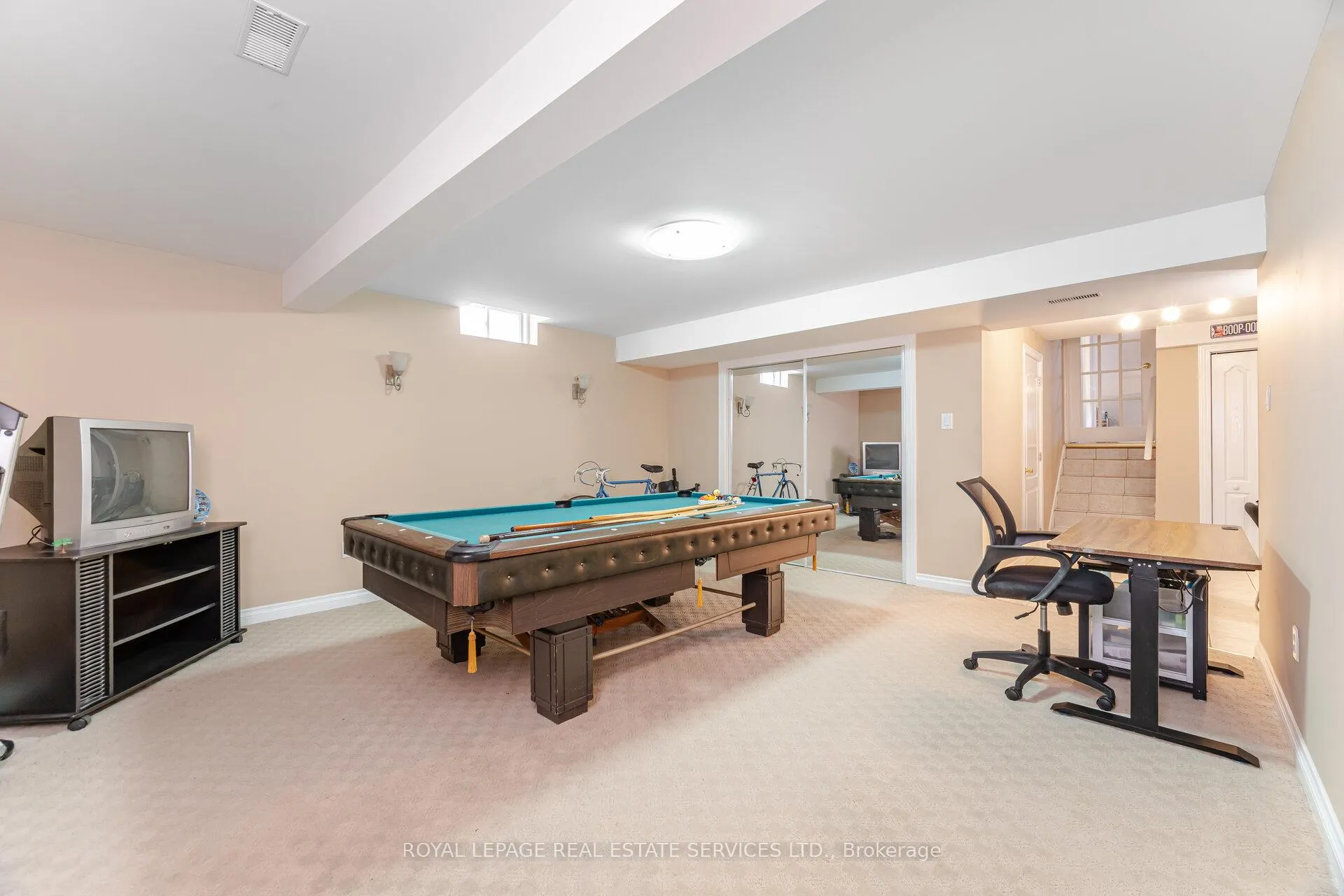 Photo 45 of 777 Limeridge Road E, Hamilton, Lawfield — HOMEH