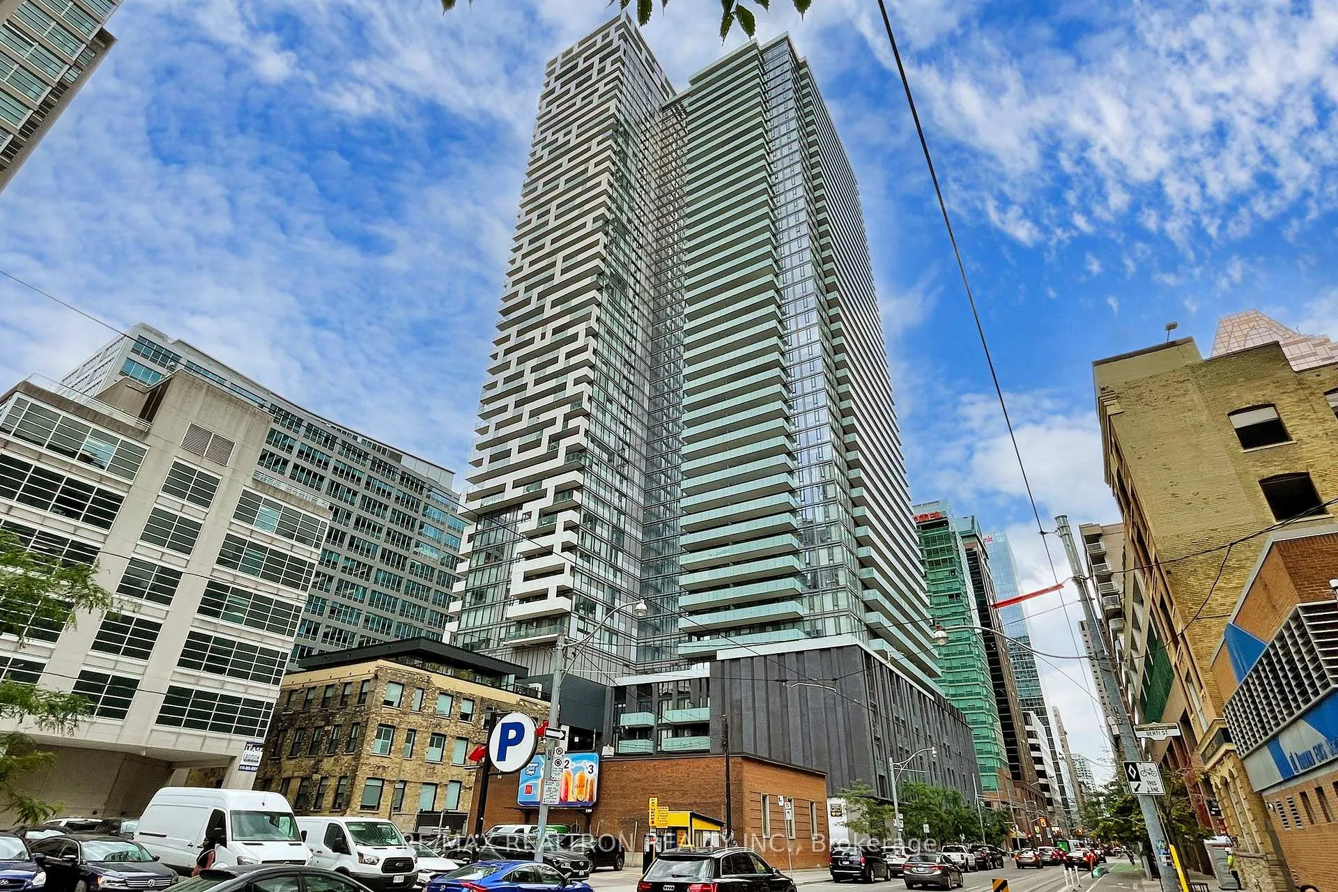 Front of Unit 2809, 25 Richmond Street E