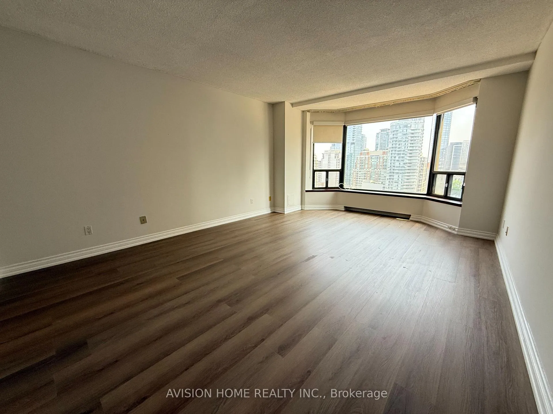 Photo 16 of Unit 1210, 175 Cumberland Street, Toronto, The Annex — HOMEH