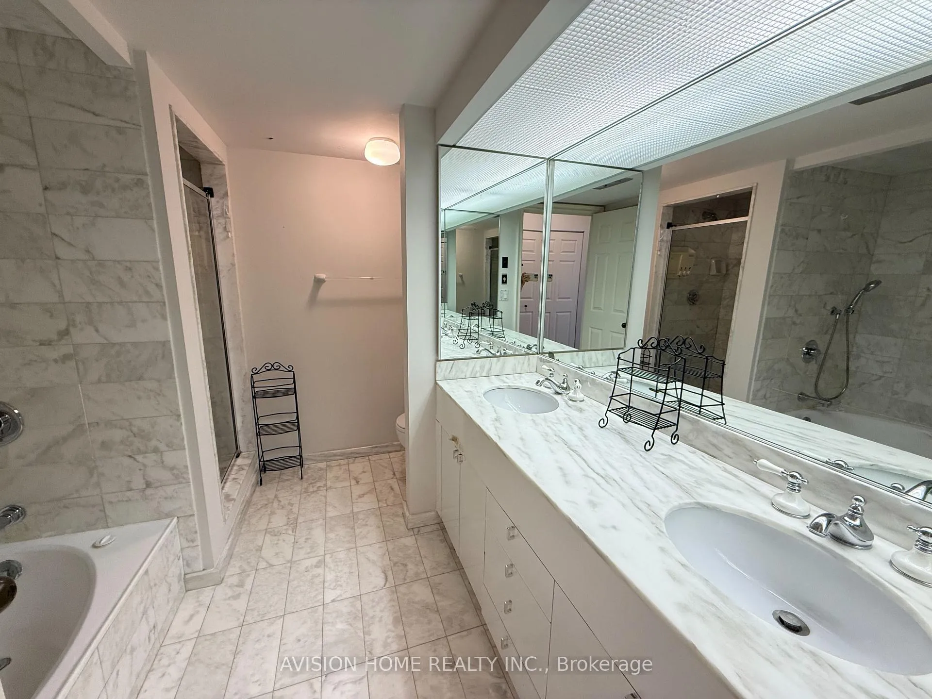 Photo 18 of Unit 1210, 175 Cumberland Street, Toronto, The Annex — HOMEH
