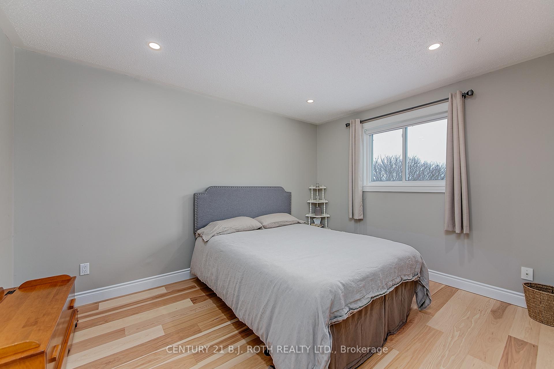 Photo 15 of 242 Spencer Avenue, Essa, Thornton — HOMEH