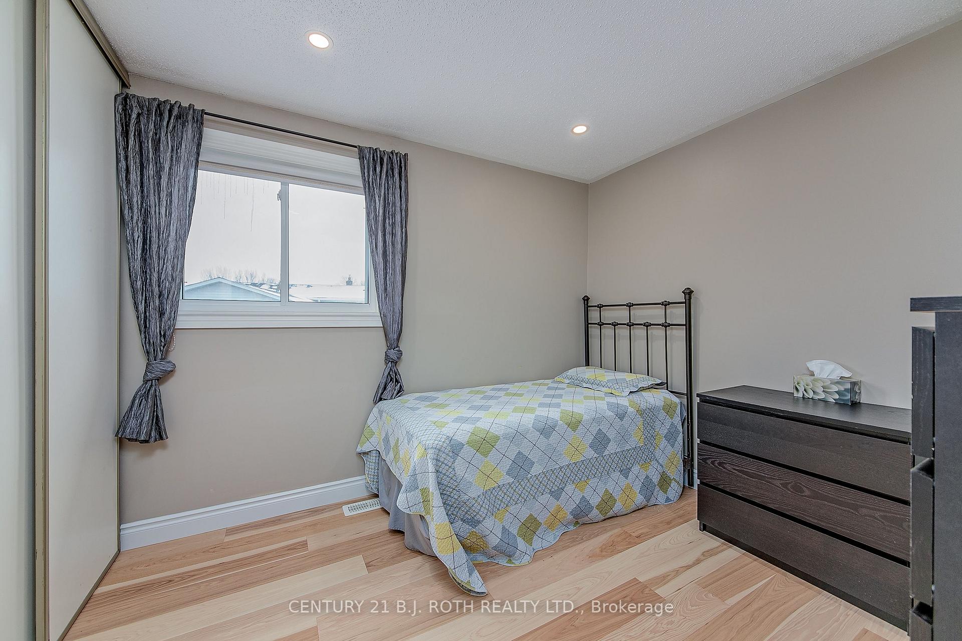 Photo 16 of 242 Spencer Avenue, Essa, Thornton — HOMEH