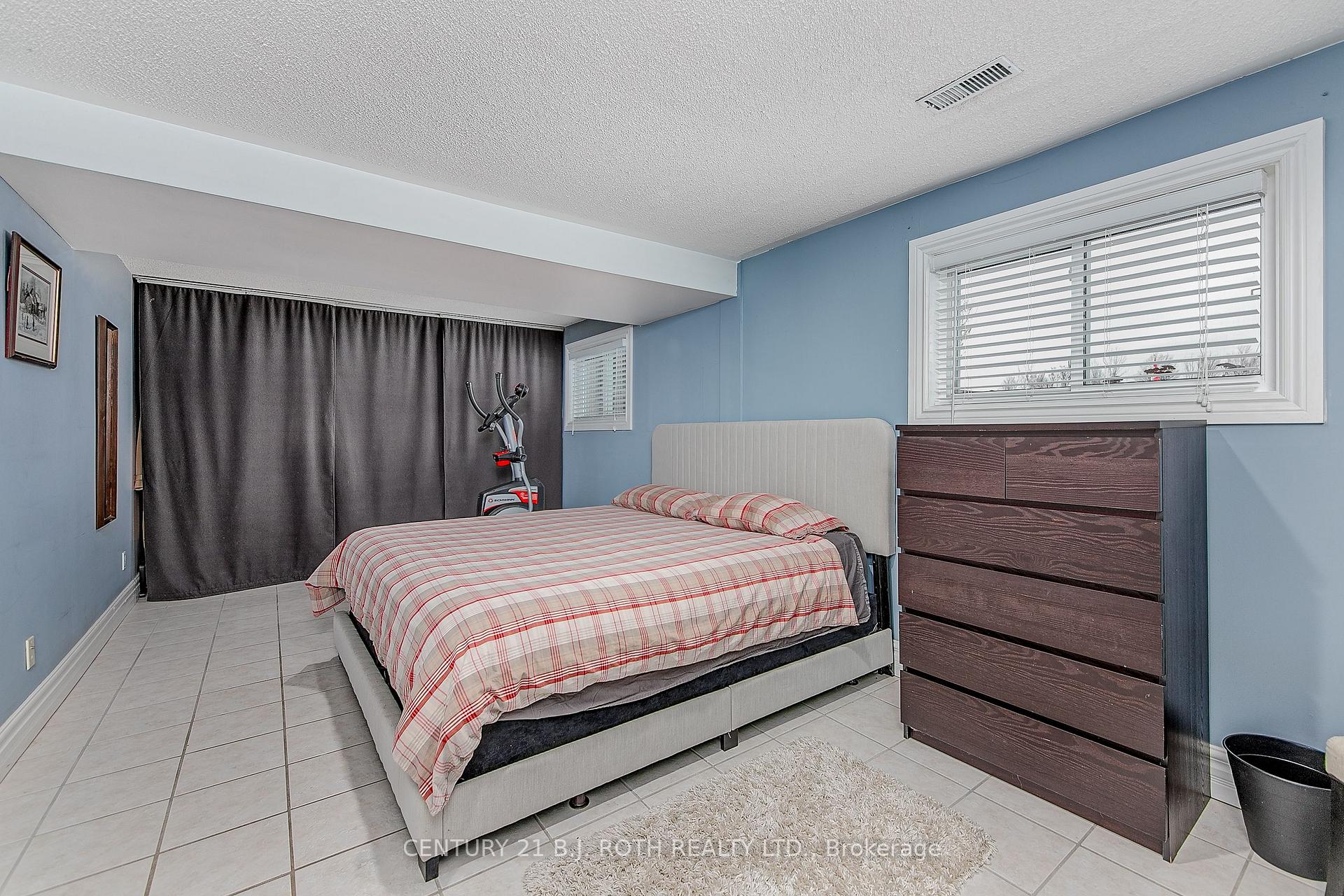 Photo 27 of 242 Spencer Avenue, Essa, Thornton — HOMEH