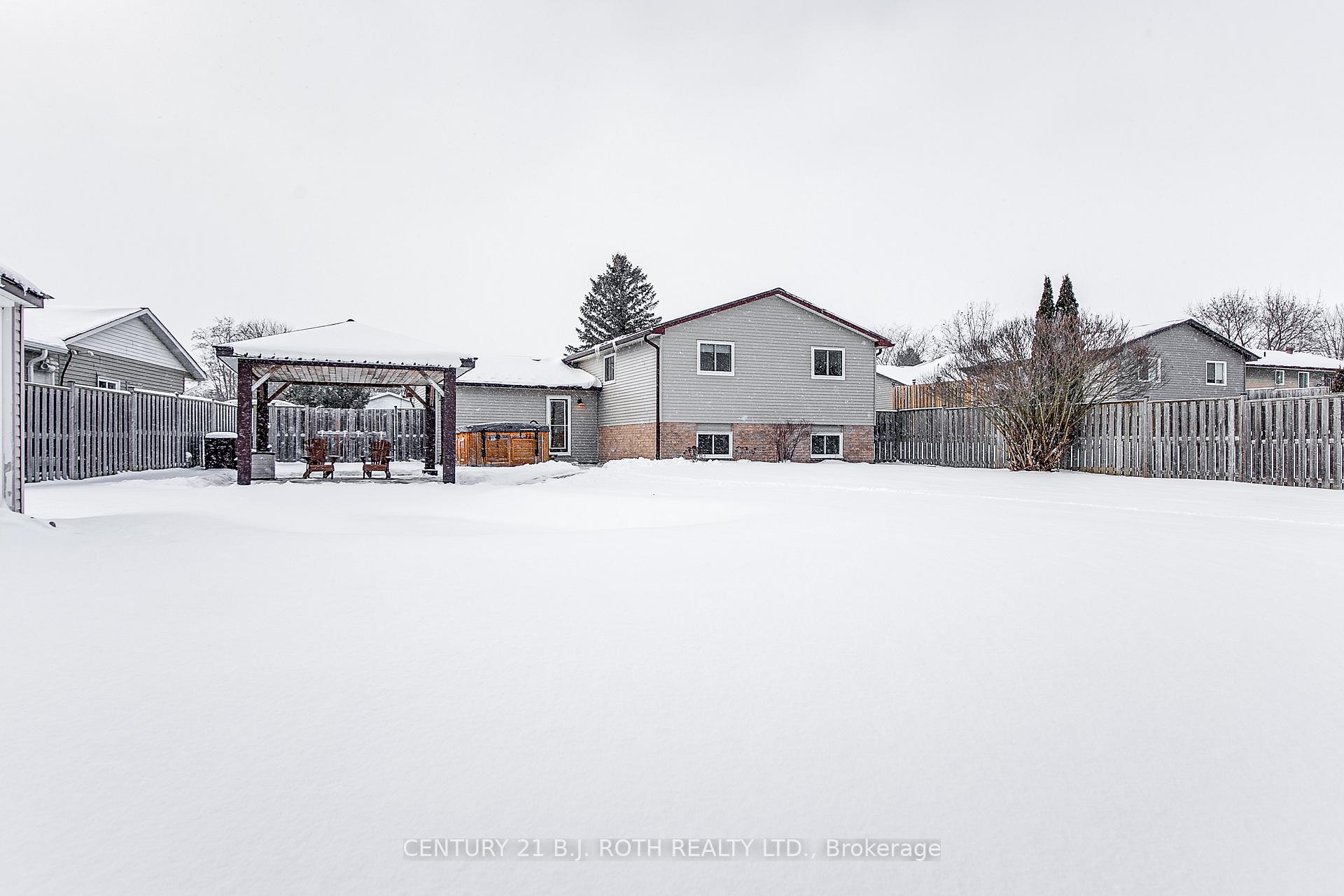 Photo 32 of 242 Spencer Avenue, Essa, Thornton — HOMEH
