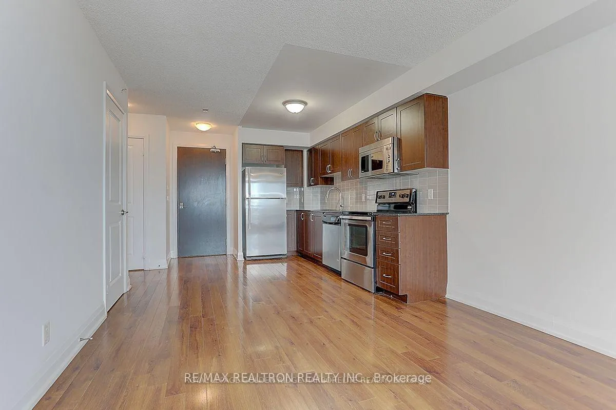 Photo 4 of Unit 505, 376 Highway 7, Richmond Hill, Doncrest — HOMEH