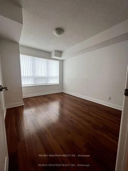 Photo 5 of Unit 505, 376 Highway 7, Richmond Hill, Doncrest — HOMEH