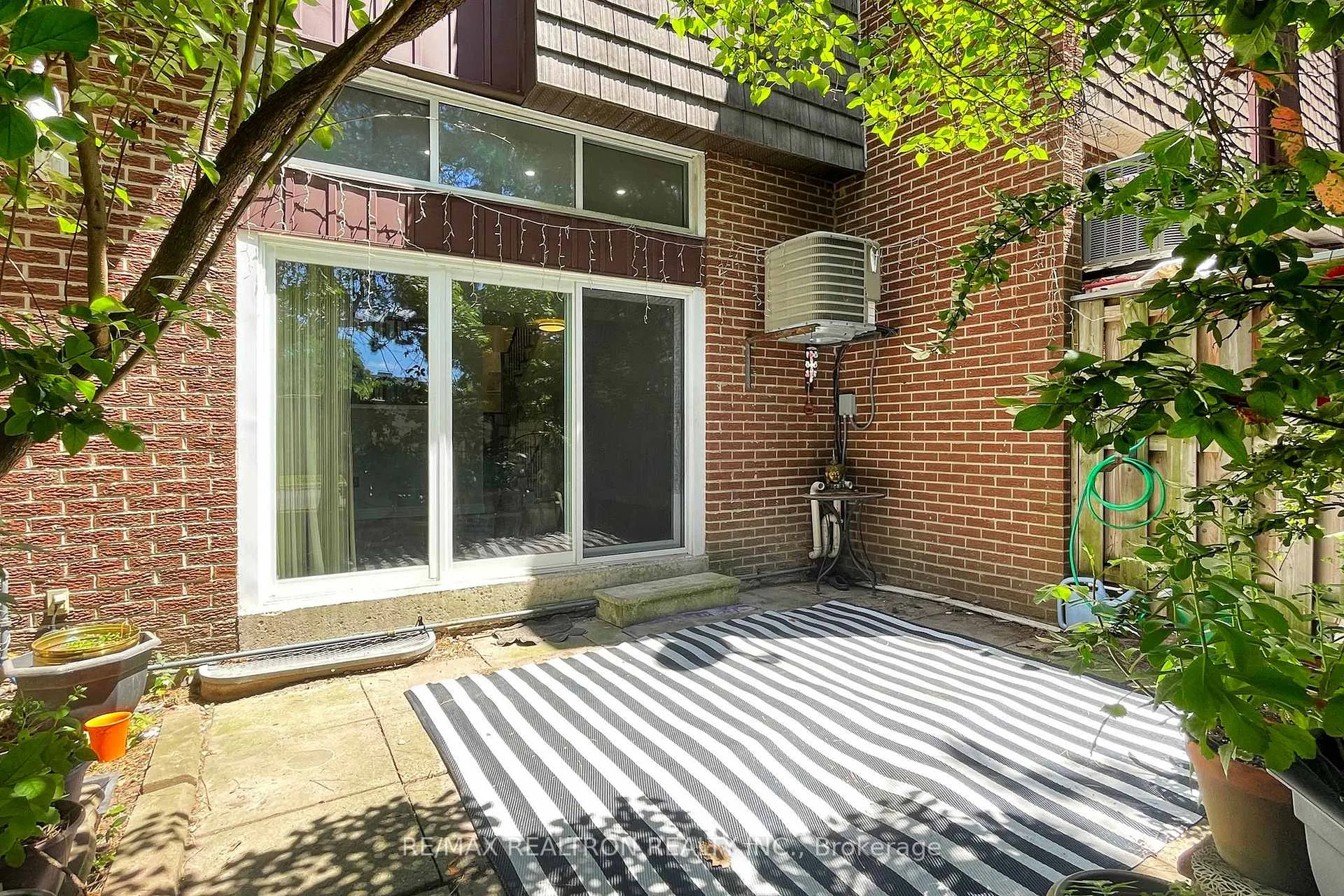 Photo 45 of 36 Windy Golfway, Toronto, Flemingdon Park — HOMEH